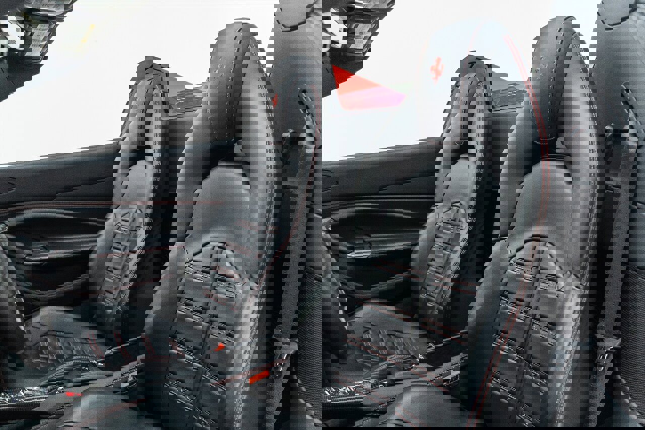 Used 2022 Ferrari F8 Tributo image 27