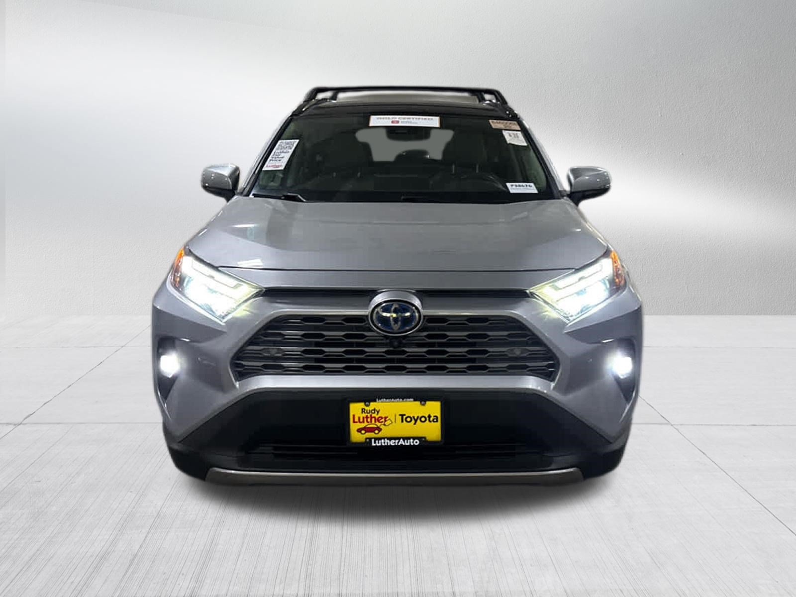 Certified 2022 Toyota RAV4 Limited AWD/4WD image 2