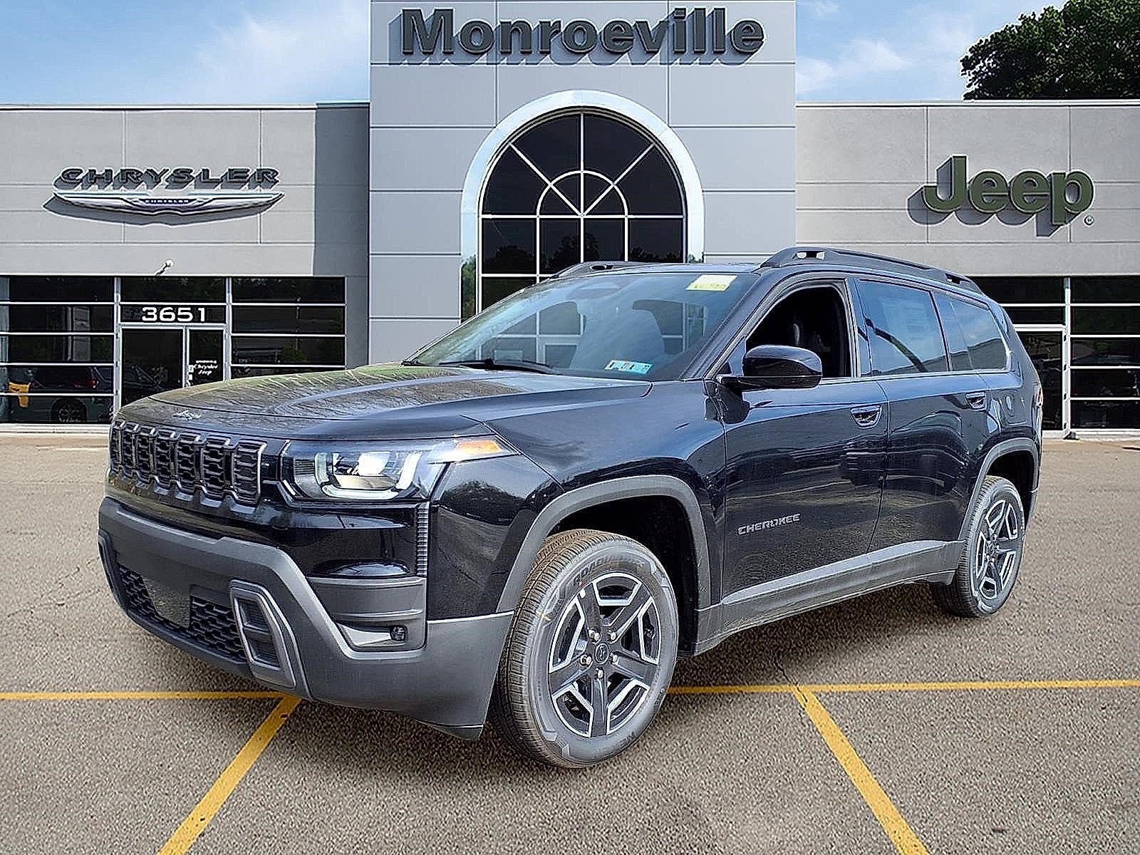 New 2026 Jeep Cherokee Laredo AWD/4WD image 1