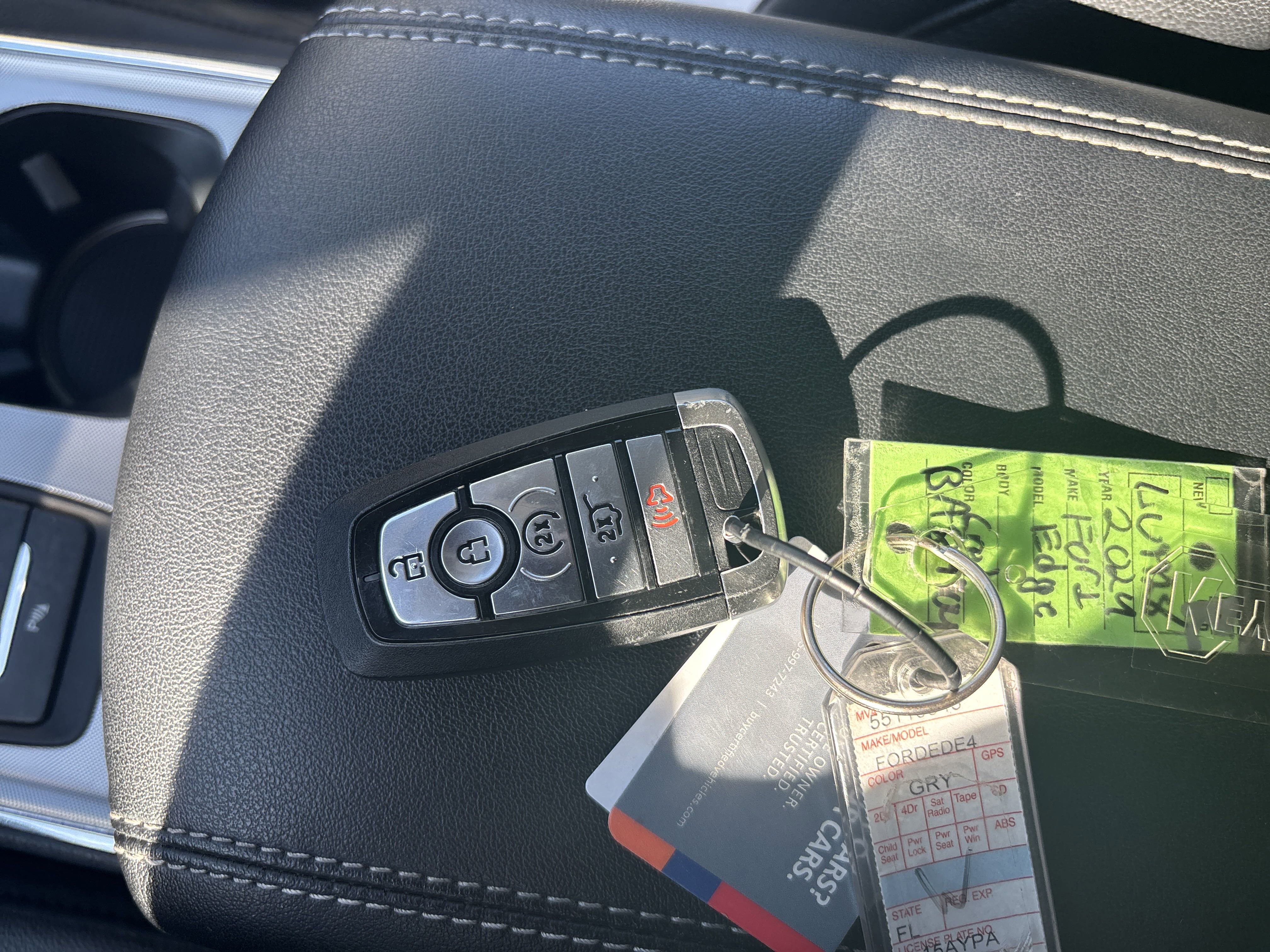 Used 2024 Ford Edge Titanium image 32