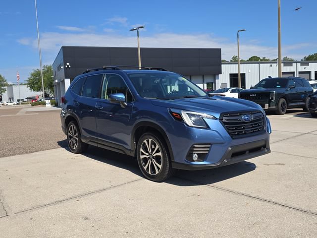 Used 2022 Subaru Forester Limited AWD/4WD image 2