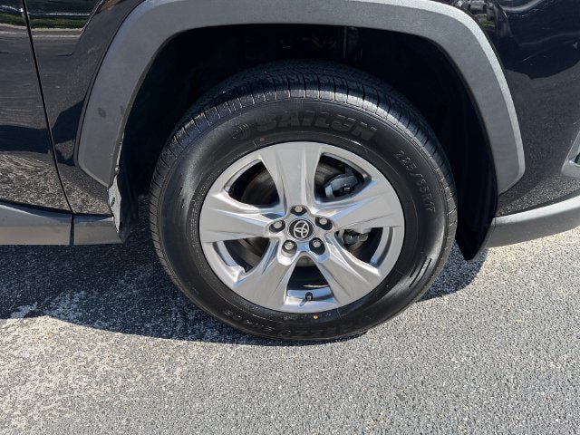 Certified 2025 Toyota RAV4 XLE FWD image 8