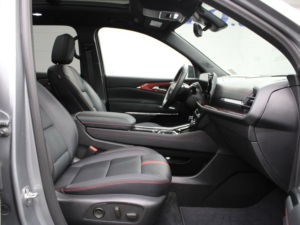 Used 2026 Chevrolet Traverse RS AWD/4WD image 41