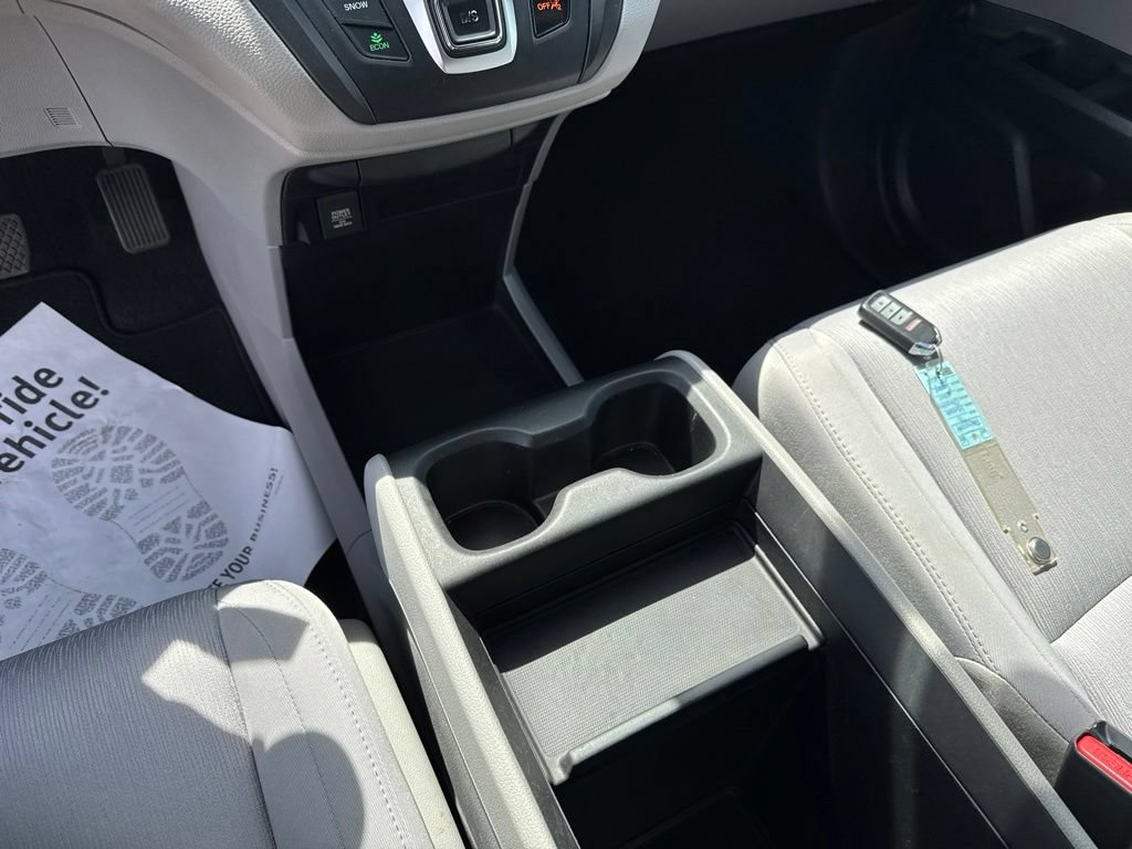 Used 2018 Honda Odyssey LX image 21