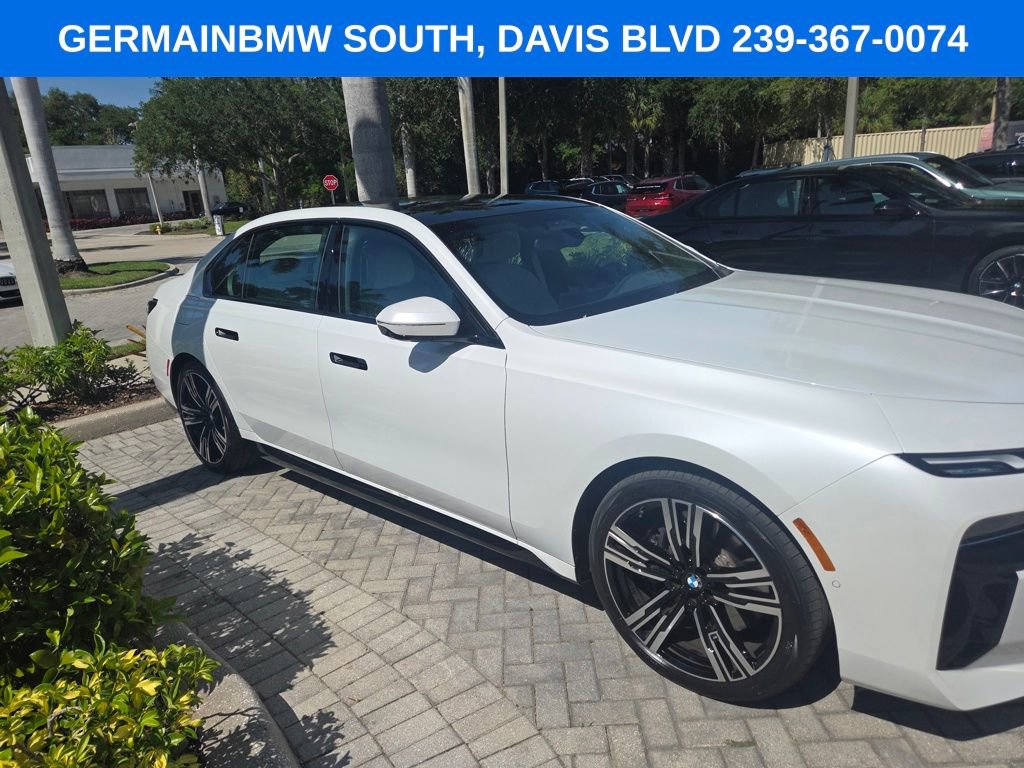 Certified 2025 BMW 760i xDrive AWD/4WD image 19