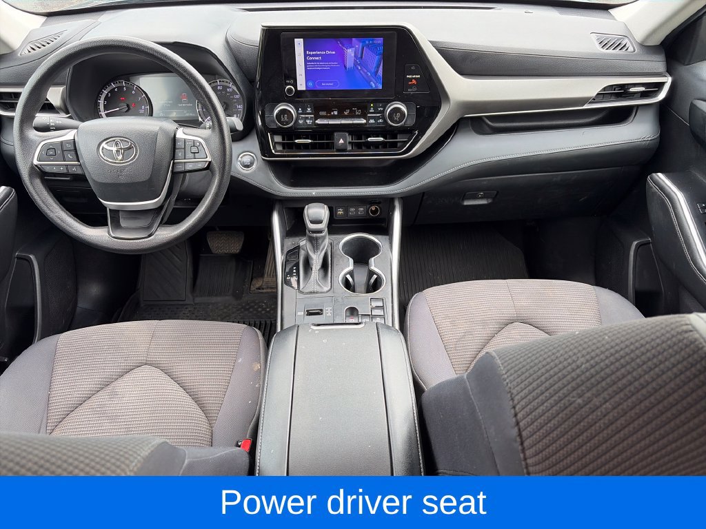 Used 2023 Toyota Highlander L FWD image 12