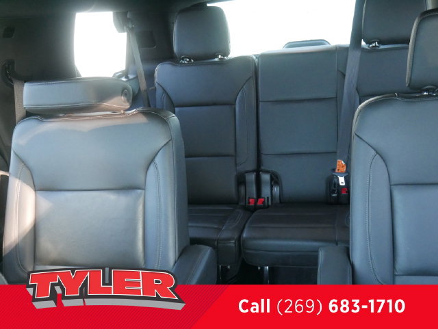Used 2021 Chevrolet Tahoe Z71 w/ Z71 Signature Package AWD/4WD image 42