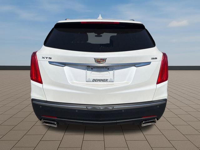Used 2017 Cadillac XT5 Premium Luxury FWD image 6
