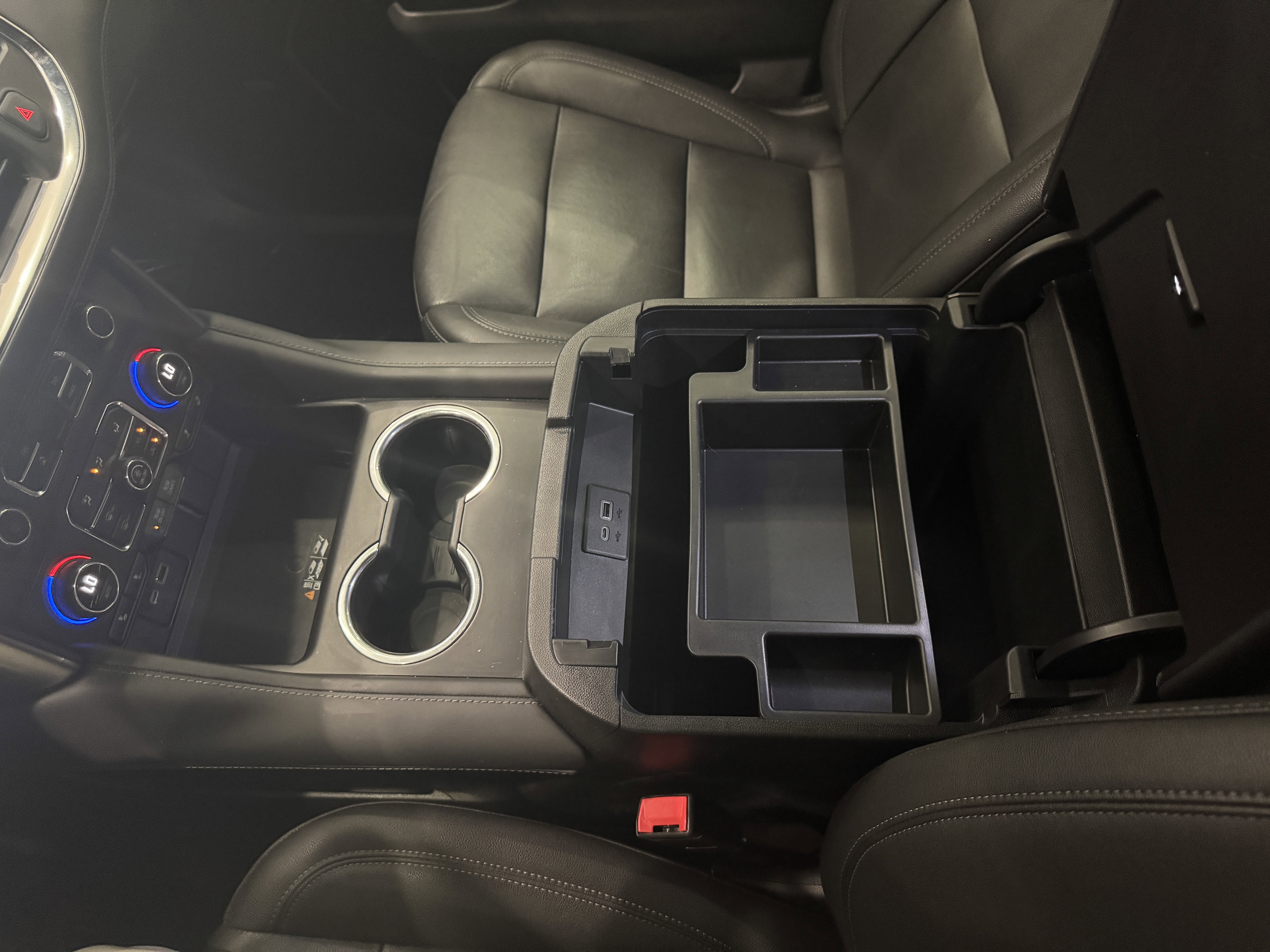 Used 2022 Chevrolet Suburban Z71 w/ Z71 Off-Road Package image 30