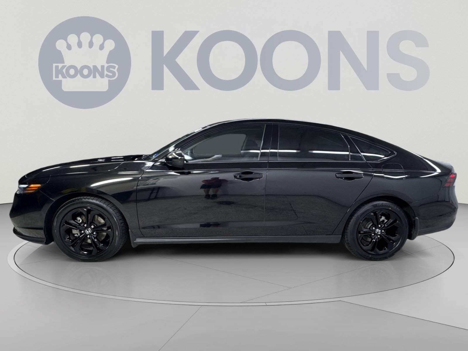 Used 2025 Honda Accord SE image 17