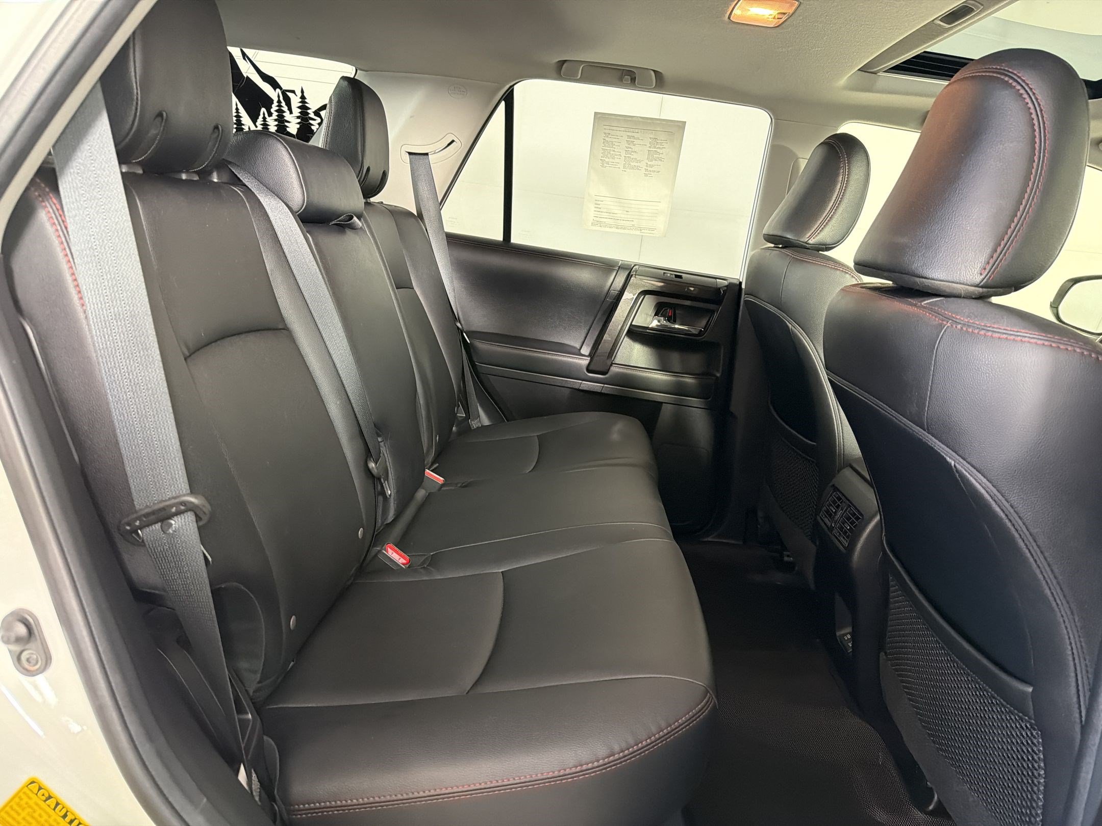 Used 2021 Toyota 4Runner TRD Off-Road Premium w/ Moonroof Package AWD/4WD image 31