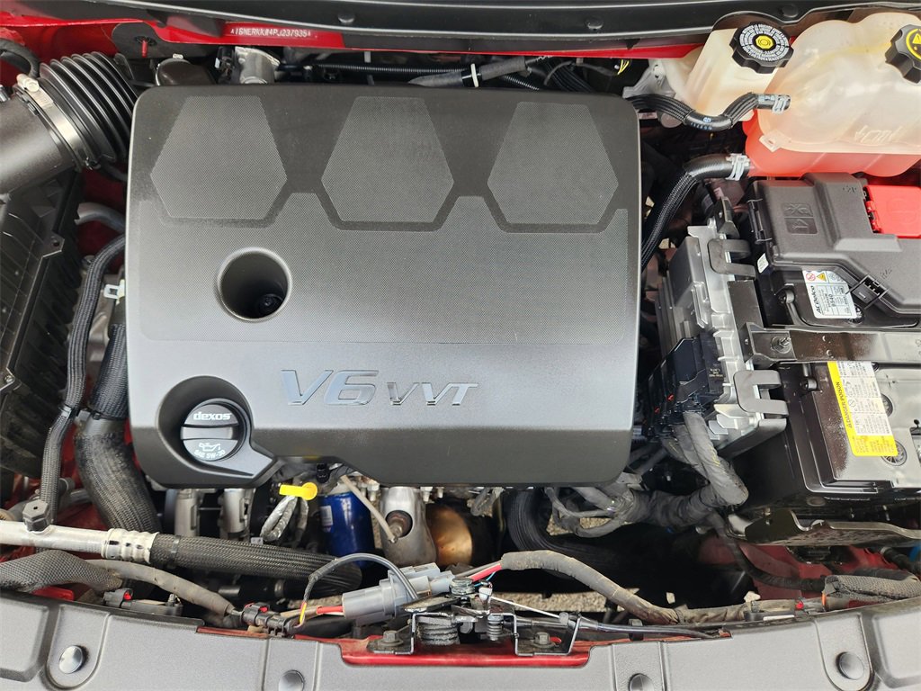 Used 2023 Chevrolet Traverse Premier image 35