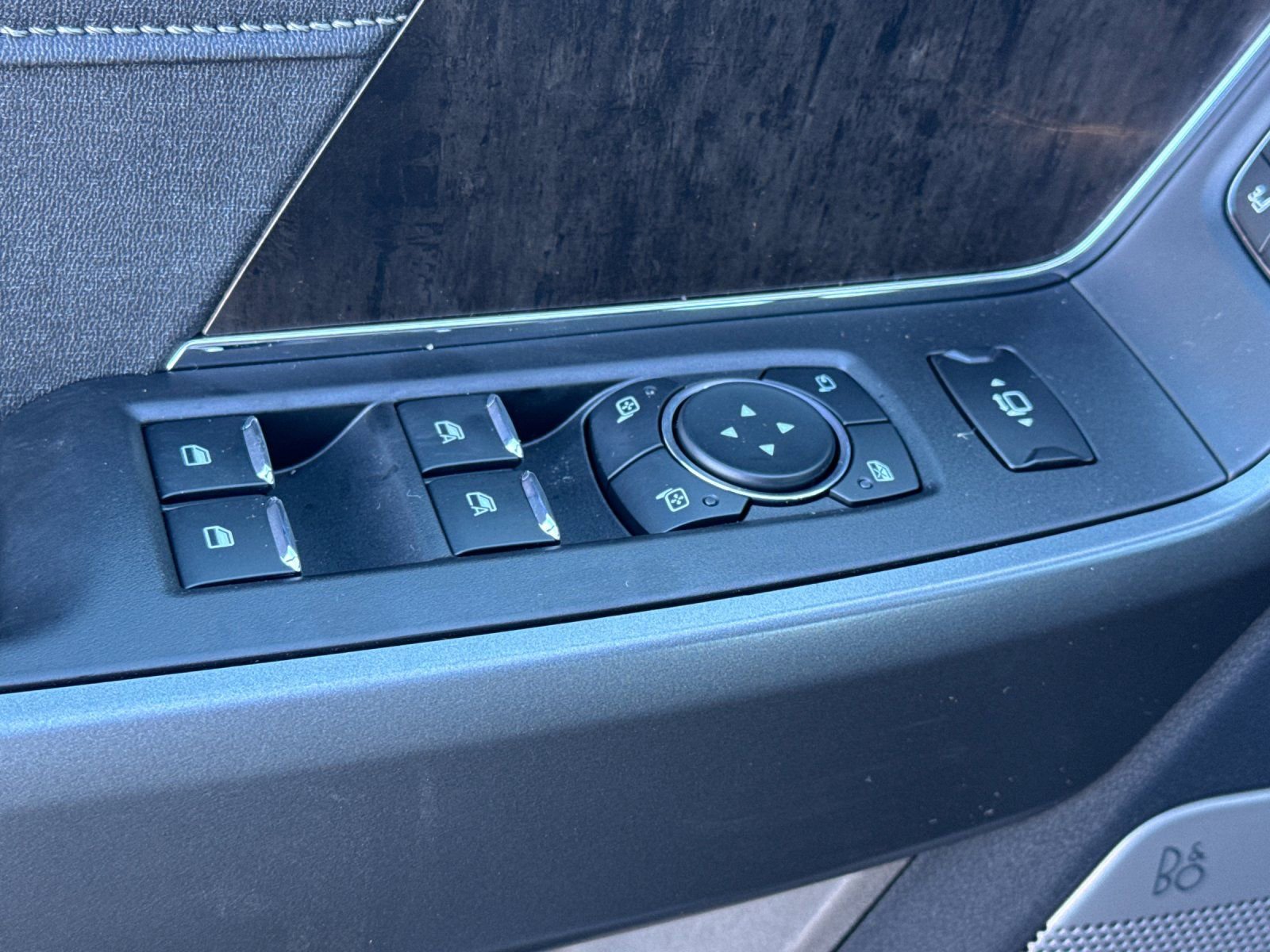 New 2026 Ford F350 Lariat w/ FX4 Off-Road Package image 11