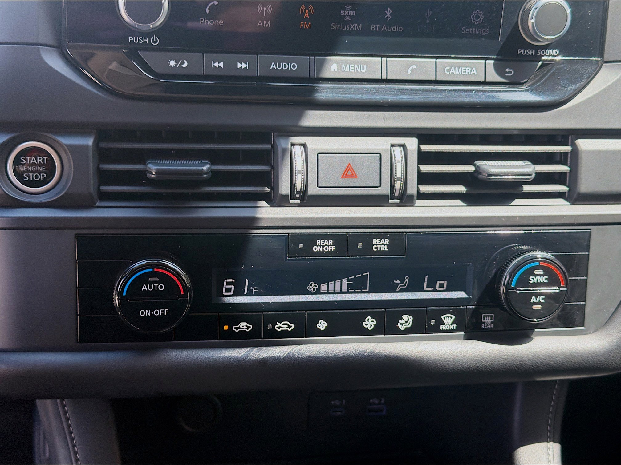 Used 2024 Nissan Pathfinder S FWD image 15
