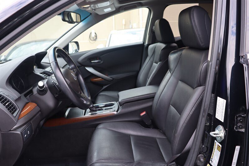 Used 2013 Acura RDX w/ Technology Package AWD/4WD image 16