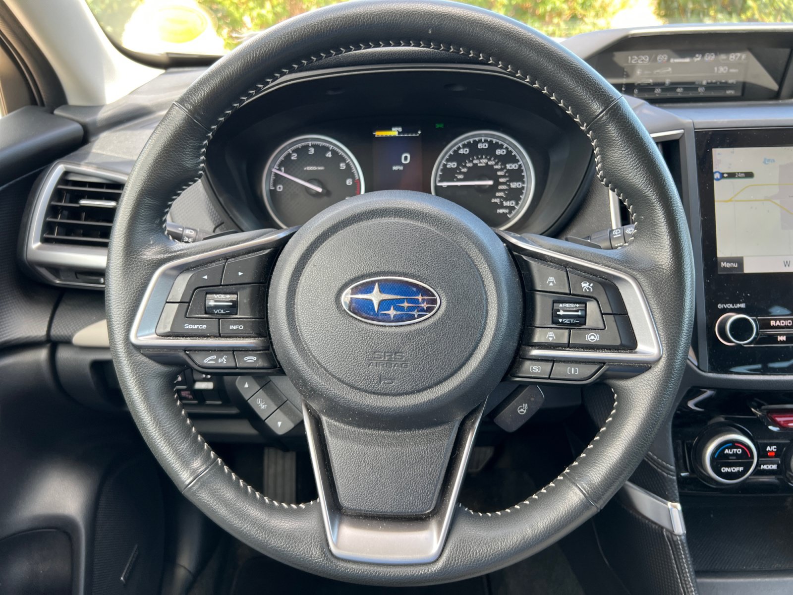 Used 2024 Subaru Forester Limited AWD/4WD image 9