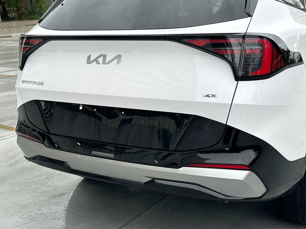New 2026 Kia Sportage SX image 5