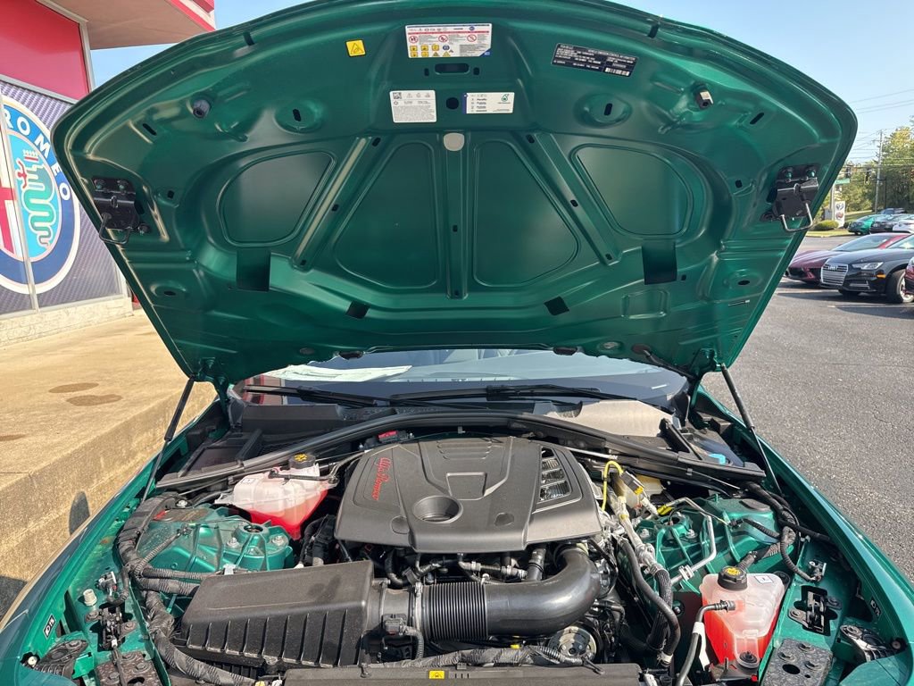 New 2025 Alfa Romeo Giulia AWD w/ Driving Assist Package image 24