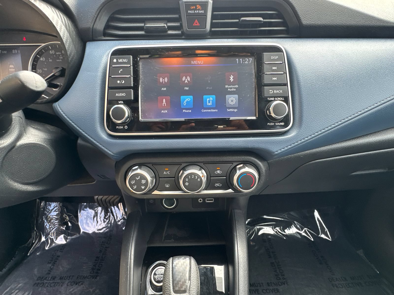 Used 2025 Nissan Versa SV FWD image 27