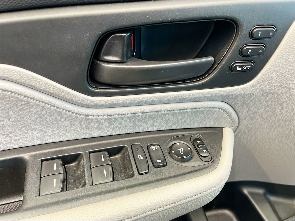 Used 2020 Honda Odyssey EX-L image 17