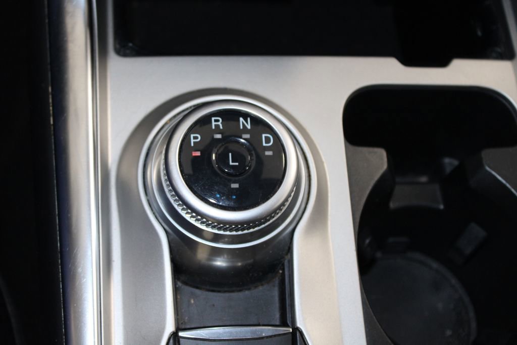 Used 2023 Ford Explorer Limited image 31