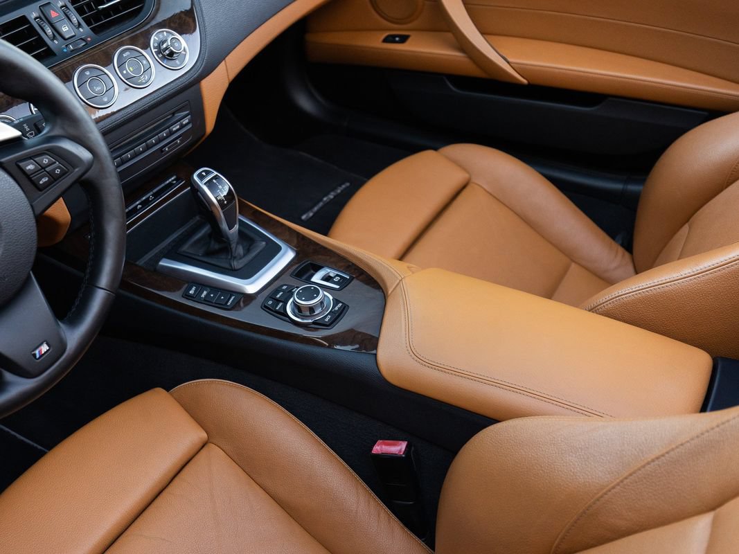 Used 2011 BMW Z4 sDrive35is RWD image 29