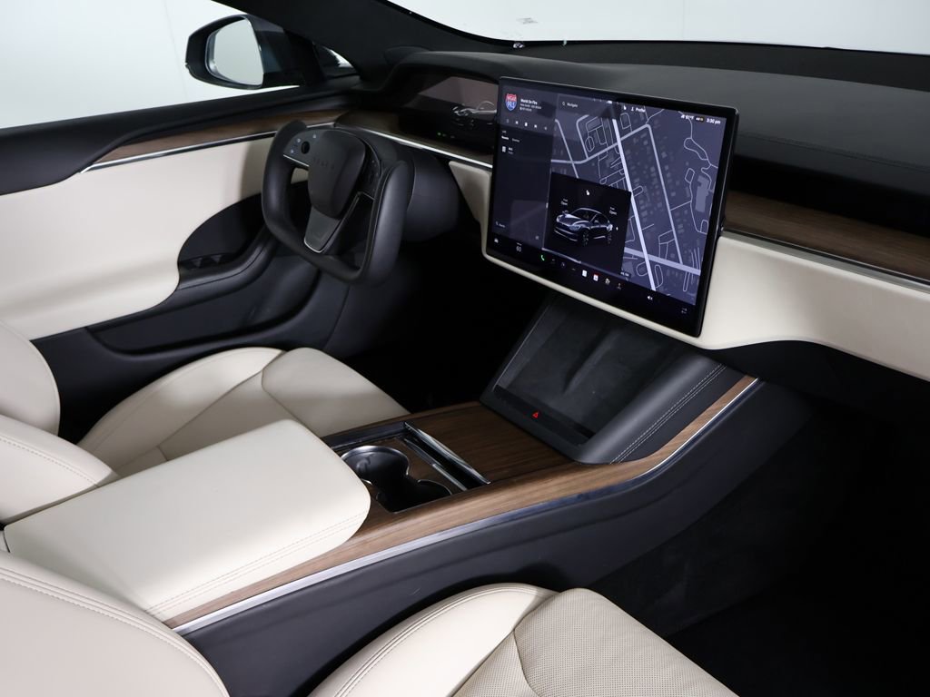 Used 2022 Tesla Model S AWD/4WD image 26