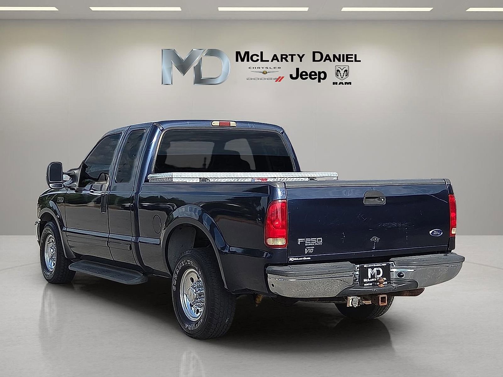 Used 2001 Ford F250 2WD SuperCab Super Duty image 4