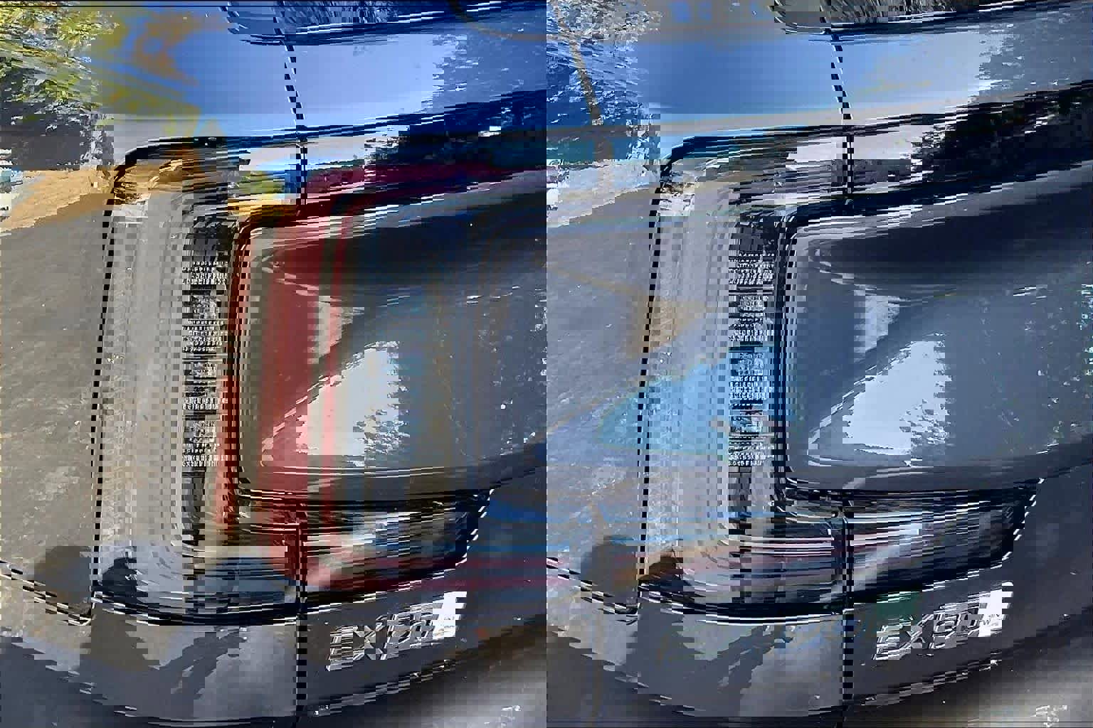 New 2025 Volvo EX90 Ultra w/ Protection Package Premier image 25