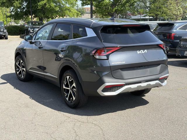 Used 2023 Kia Sportage EX AWD/4WD image 4