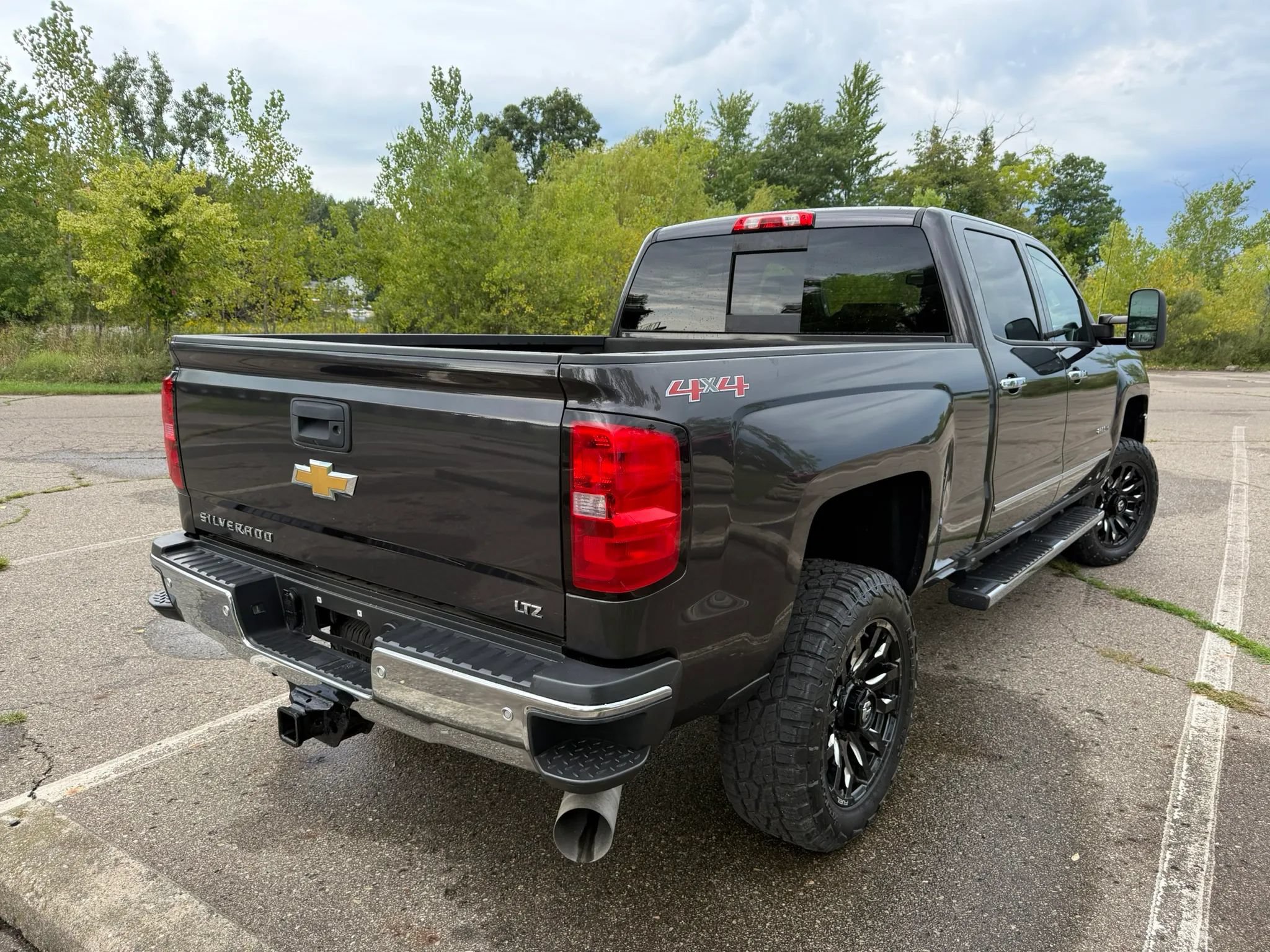 Used 2015 Chevrolet Silverado 2500 LTZ w/ Duramax Plus Package AWD/4WD image 4