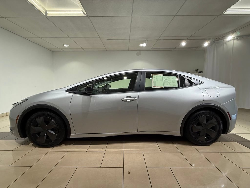 Certified 2025 Toyota Prius LE FWD image 2