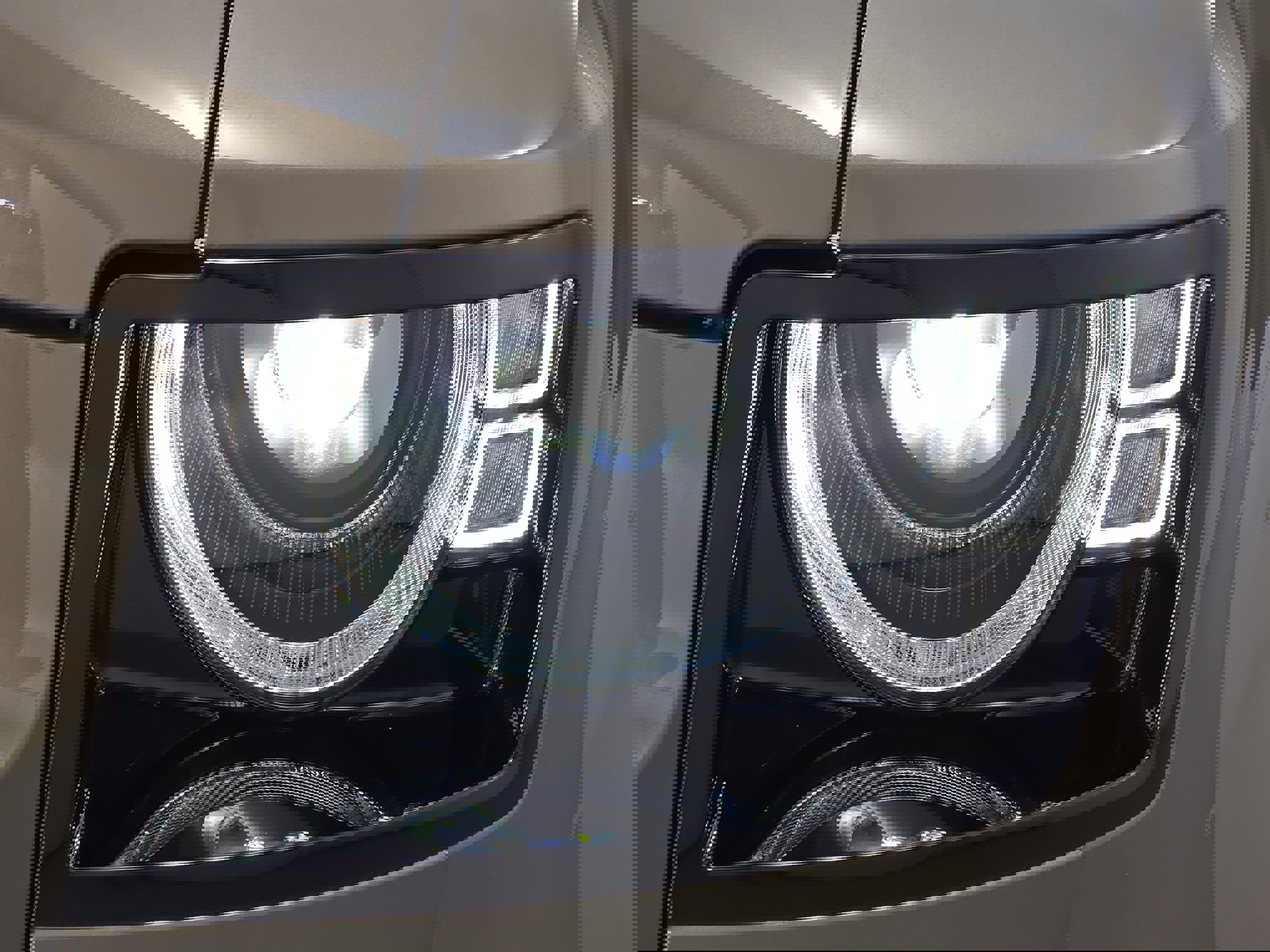 Used 2024 Land Rover Defender 110 S image 31