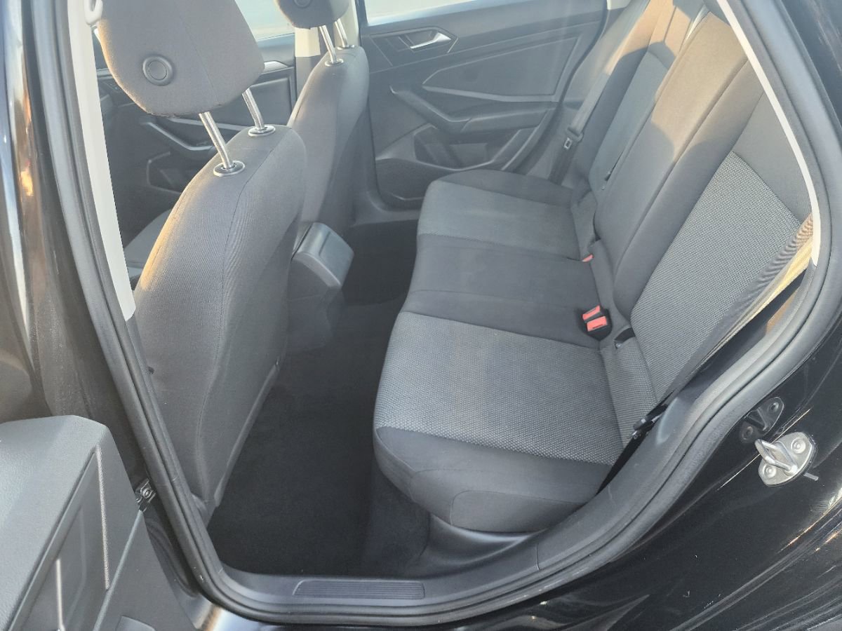 Used 2020 Volkswagen Jetta SE image 10