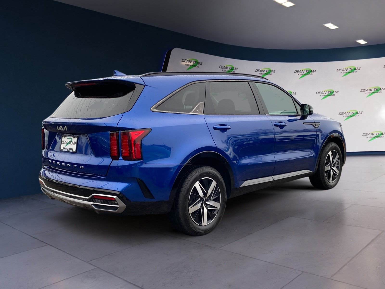 Used 2022 Kia Sorento S w/ Panoramic Sunroof Package image 3