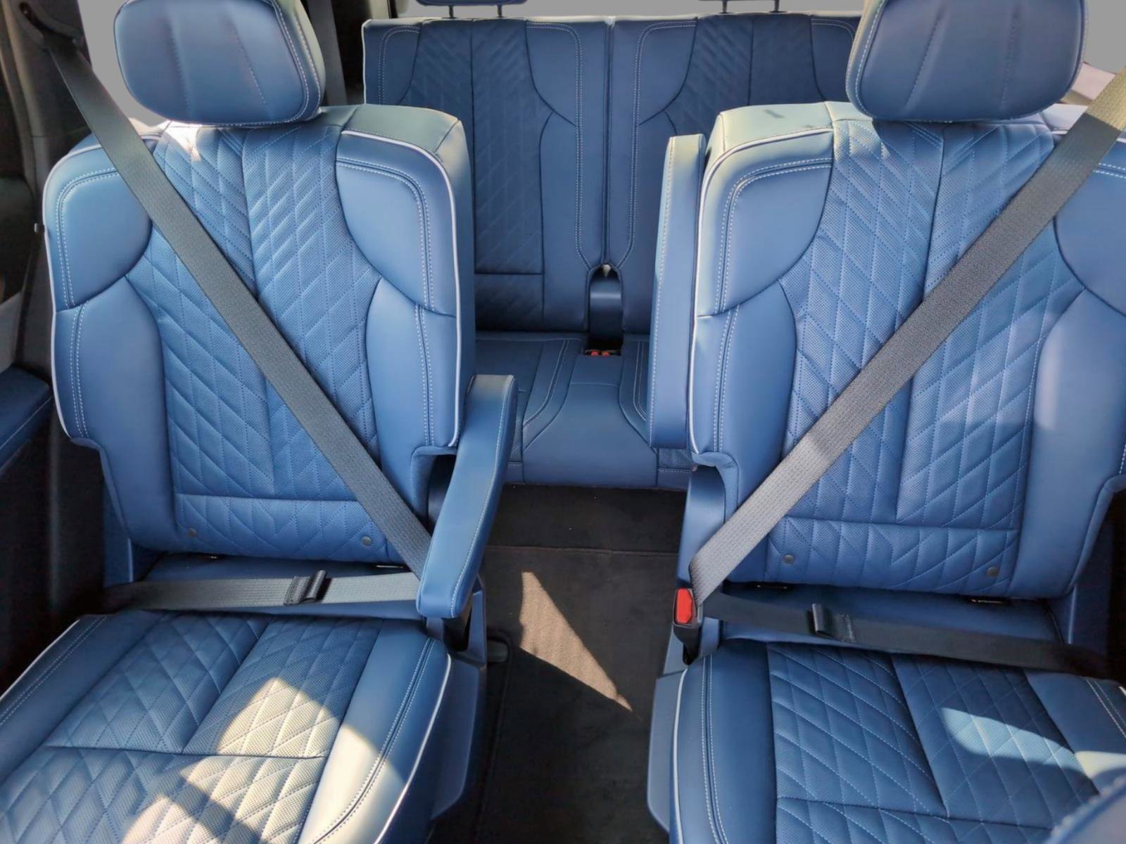 New 2026 Cadillac Vistiq Premium Luxury image 23