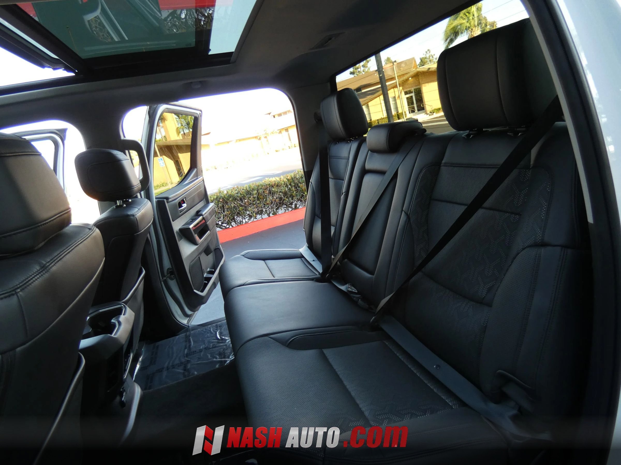 Used 2024 Toyota Tundra Limited AWD/4WD image 57