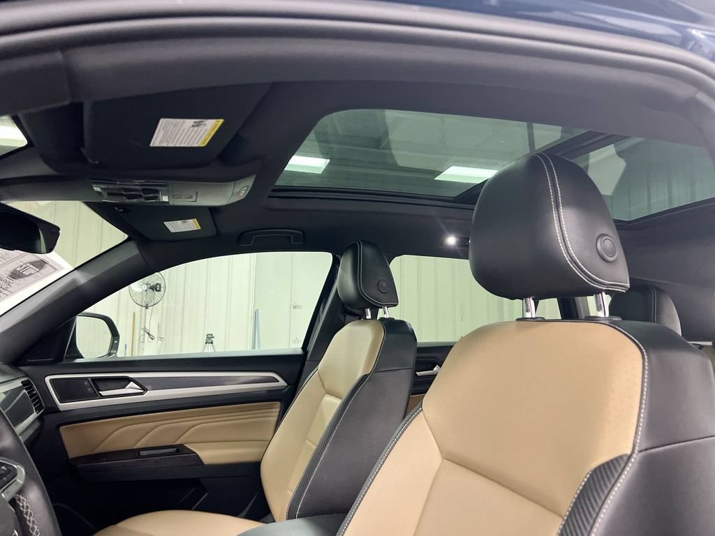 Used 2021 Volkswagen Atlas Cross Sport SEL AWD/4WD image 19