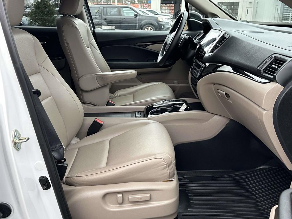 Used 2020 Honda Ridgeline RTL-E image 6