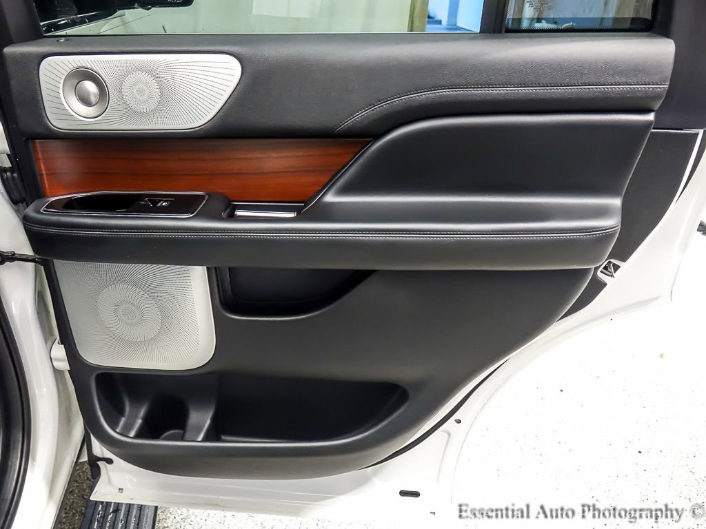 Used 2020 Lincoln Navigator Reserve w/ Equipment Group 208A Reserve image 27