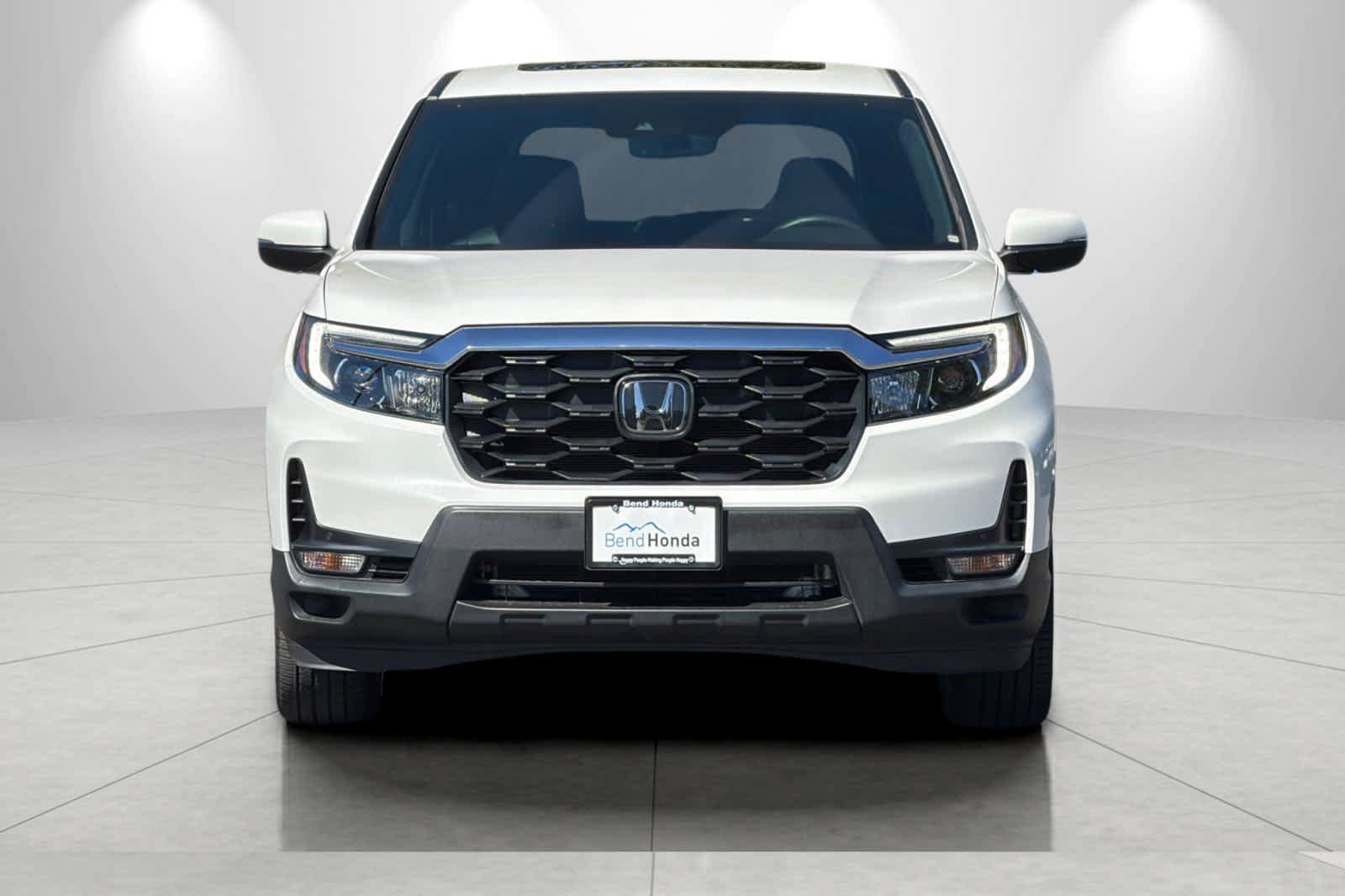 Used 2024 Honda Passport EX-L image 10