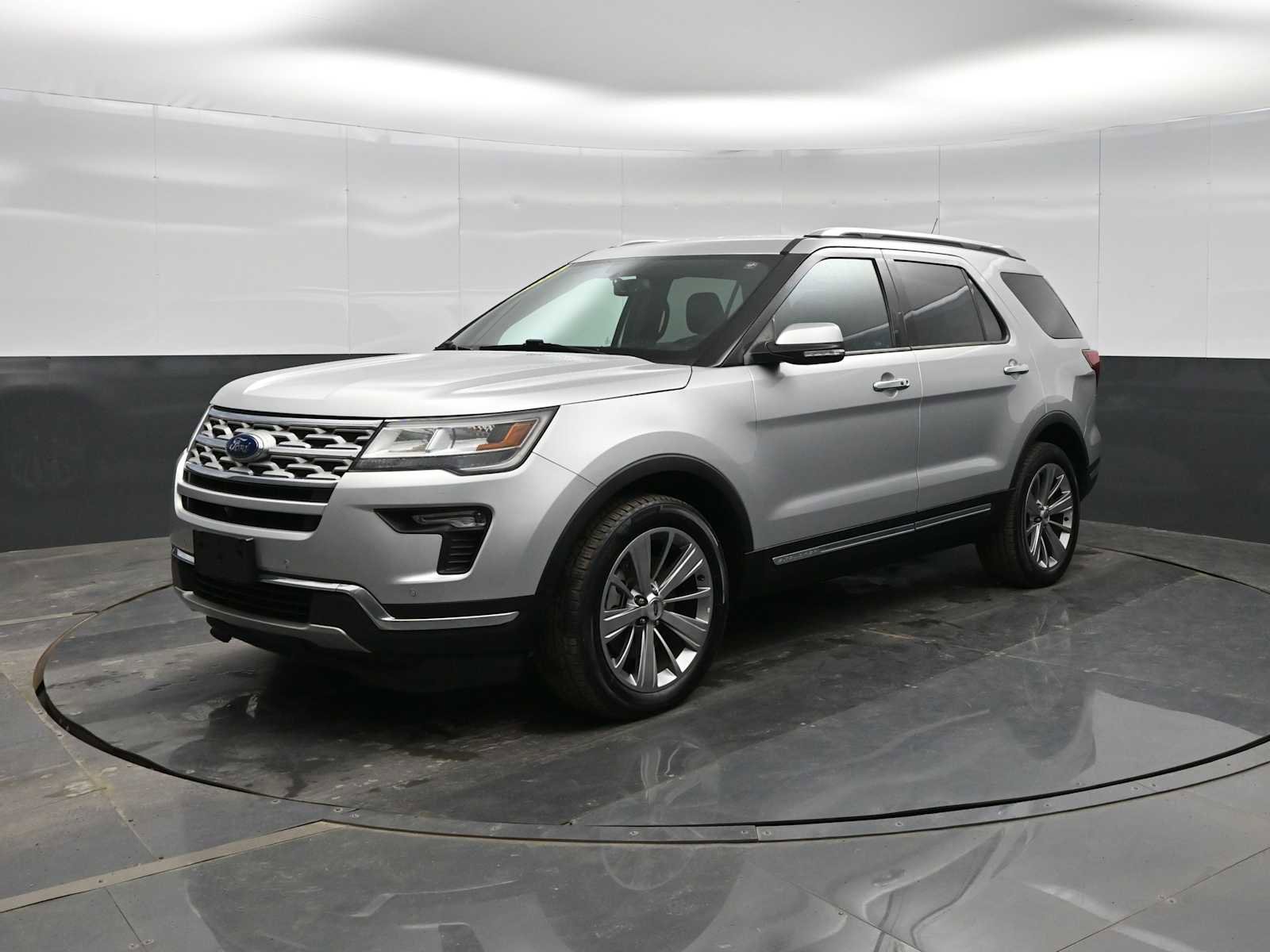 Used 2018 Ford Explorer Limited image 1
