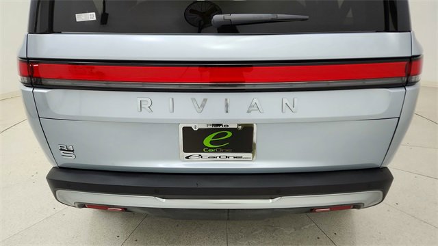 Used 2025 Rivian R1S Adventure image 11