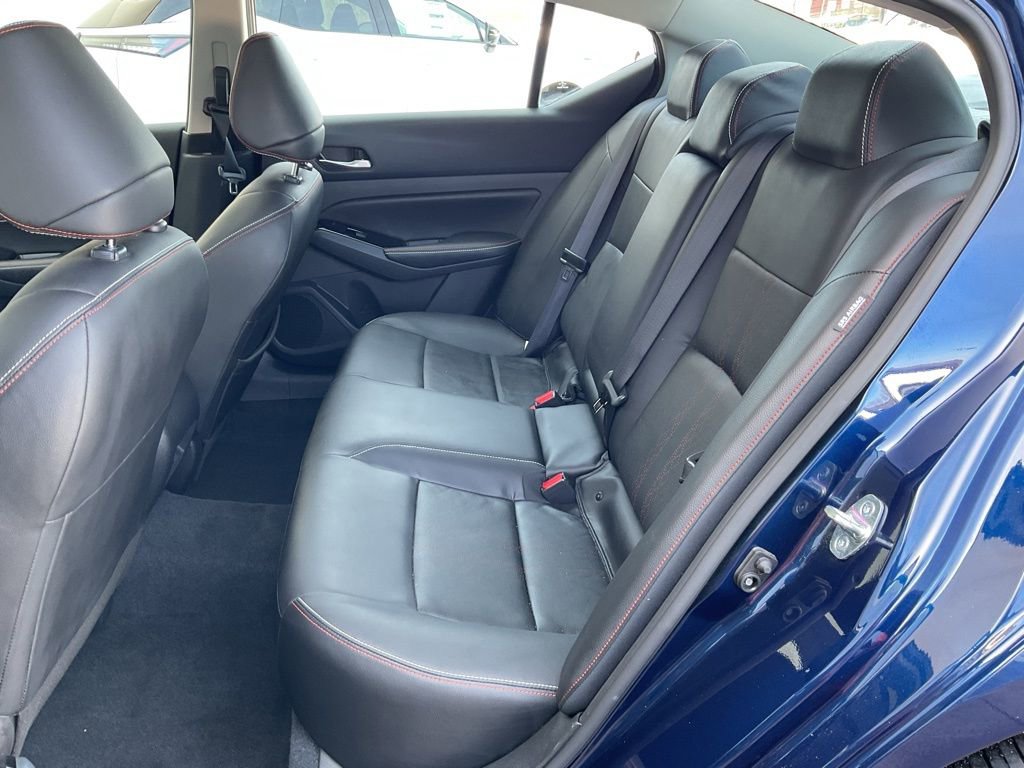 Used 2023 Nissan Altima 2.5 SR w/ SR Premium Package image 21