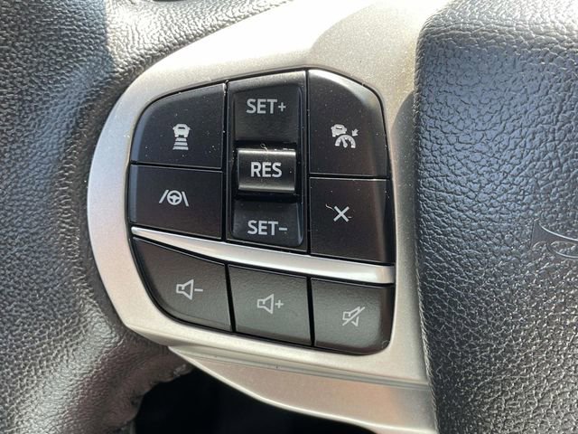 Used 2022 Ford Explorer XLT w/ Equipment Group 202A image 34