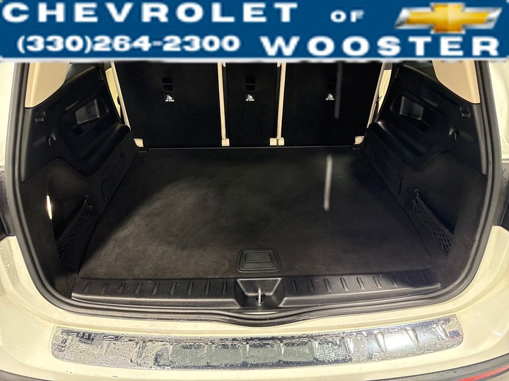 Used 2022 Mercedes-Benz EQB 300 4MATIC image 32