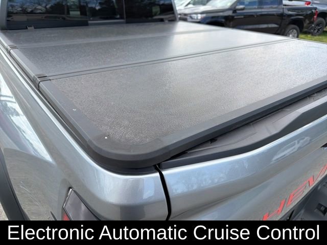 Used 2024 Chevrolet Colorado ZR2 w/ Technology Package AWD/4WD image 15