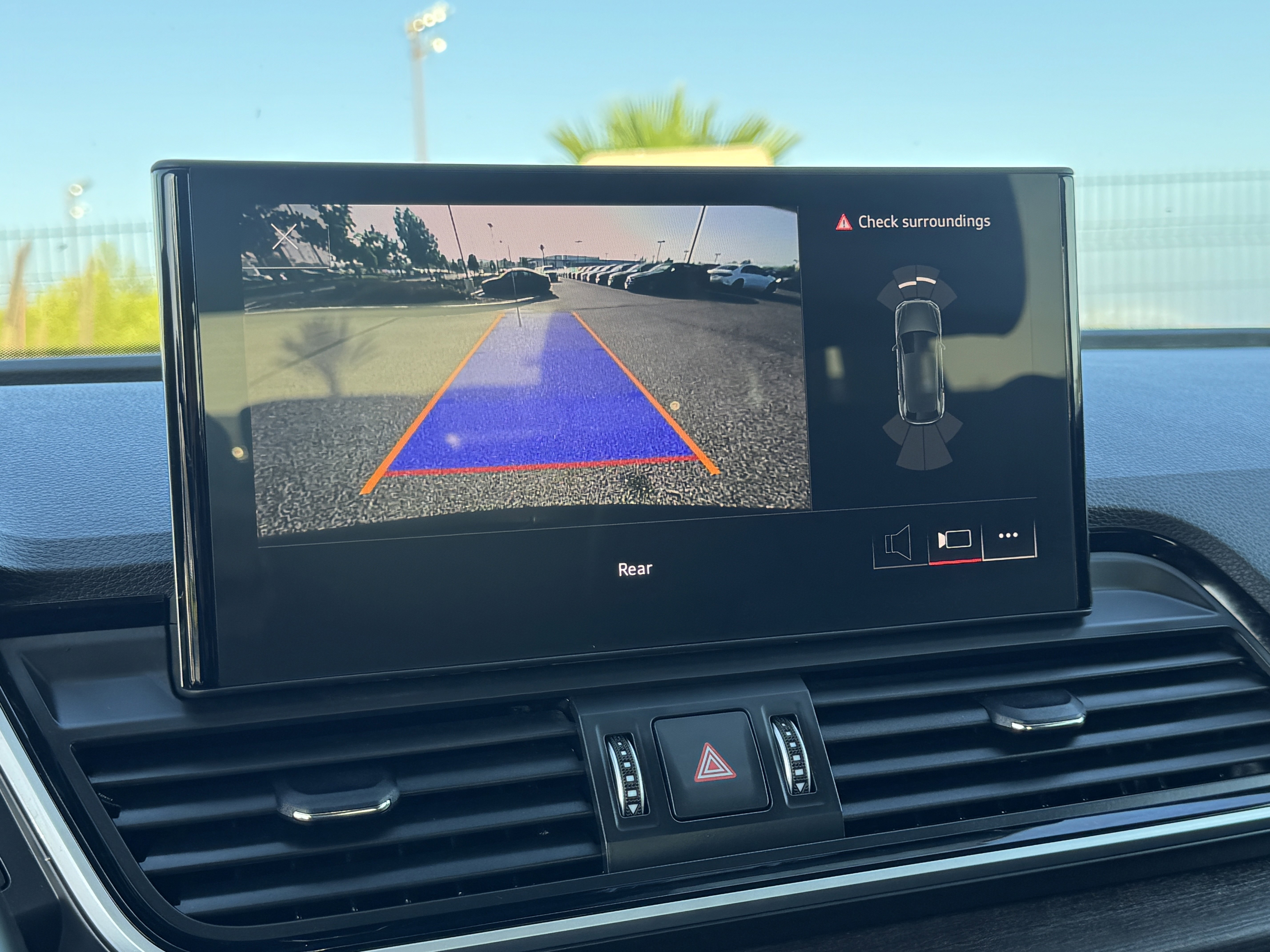 Used 2024 Audi Q5 2.0T Premium w/ Convenience Package image 29