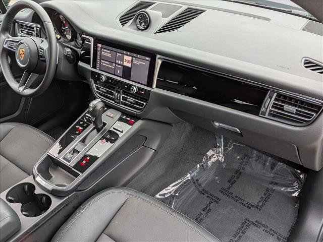 Certified 2023 Porsche Macan image 25