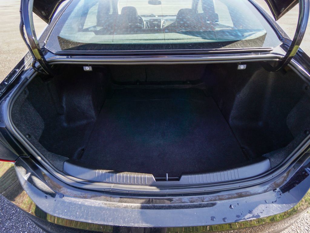 Used 2021 Chevrolet Malibu LT image 11